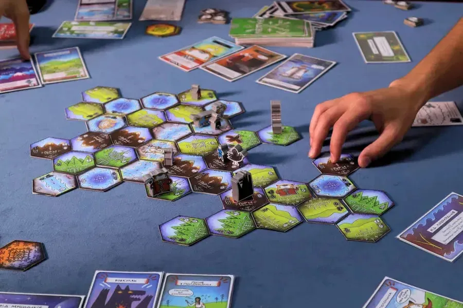 Koalla Aridnyk Brettspiel Grundspiel 1-4 Spieler Karpaten