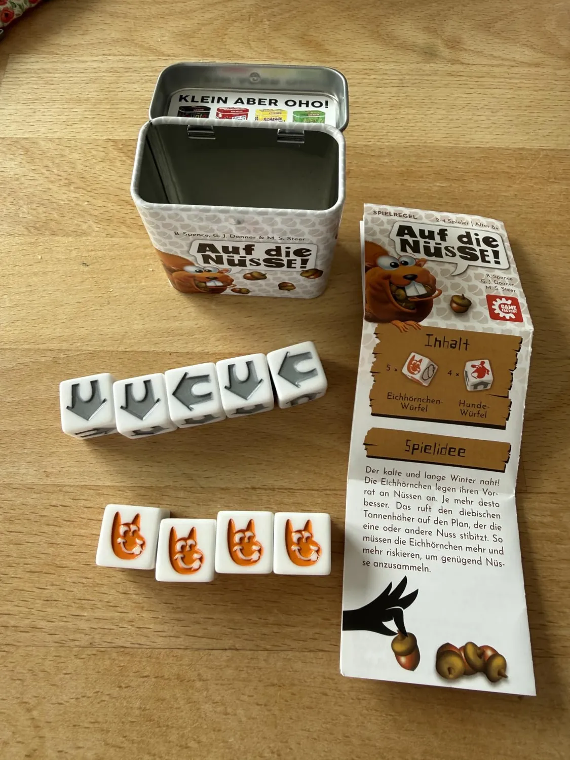 Game Factory Auf die Nüsse 646273 Würfelspiel Metalldose