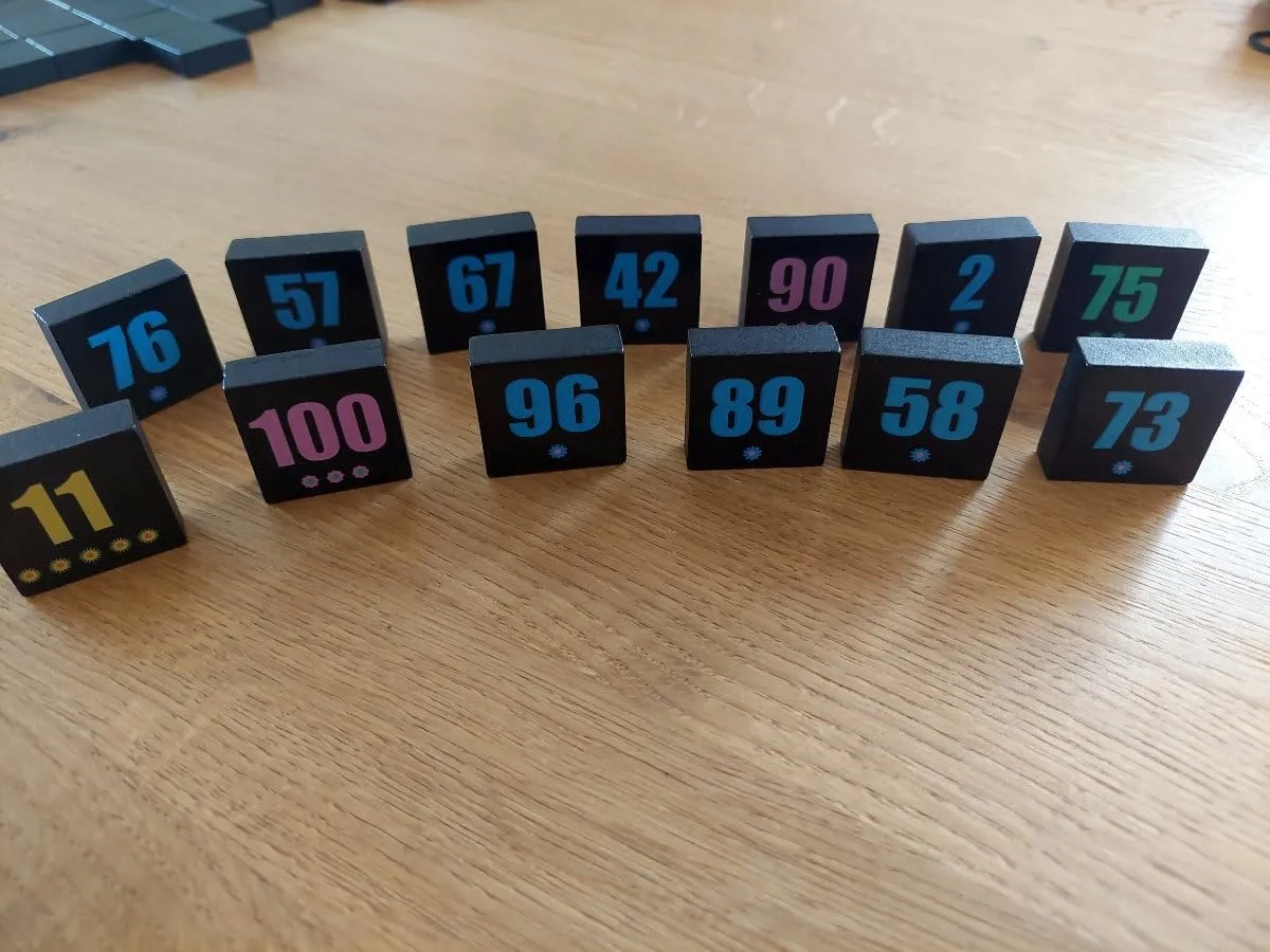 Game Factory Bloom Legespiel mit Holzsteinen