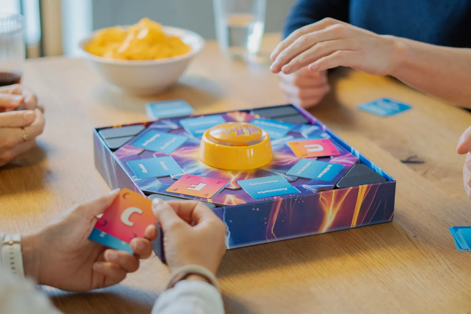 Game Factory Blitzwisser Wortspiel mit Buzzer 2-4 Spieler