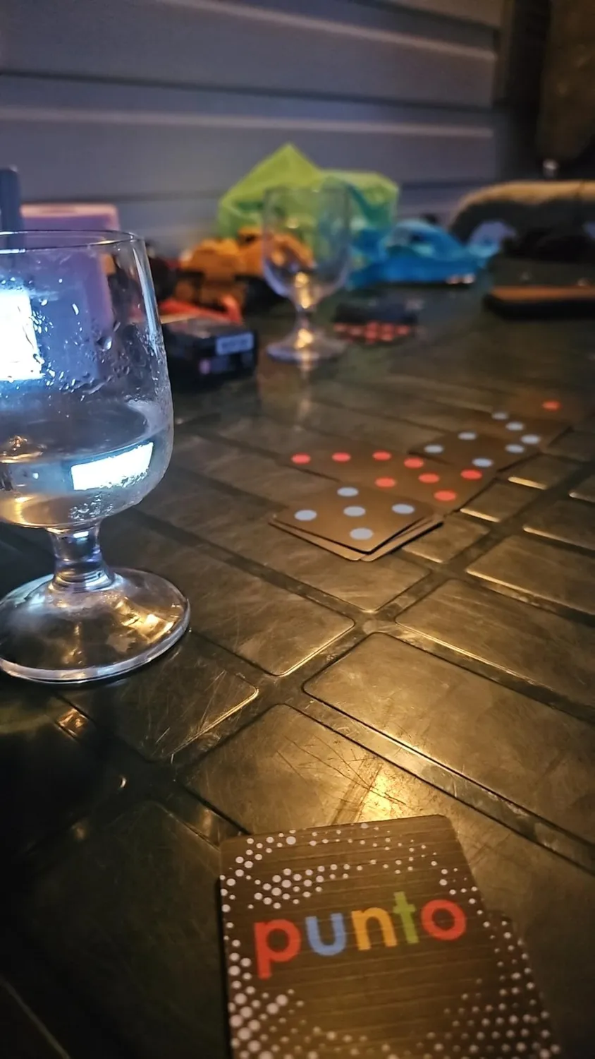 Game Factory Punto Kartenspiel in Metalldose ab 7 Jahren