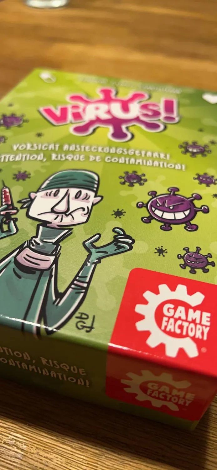 Game Factory Virus! Kartenspiel 2-6 Spieler ab 8 Jahre