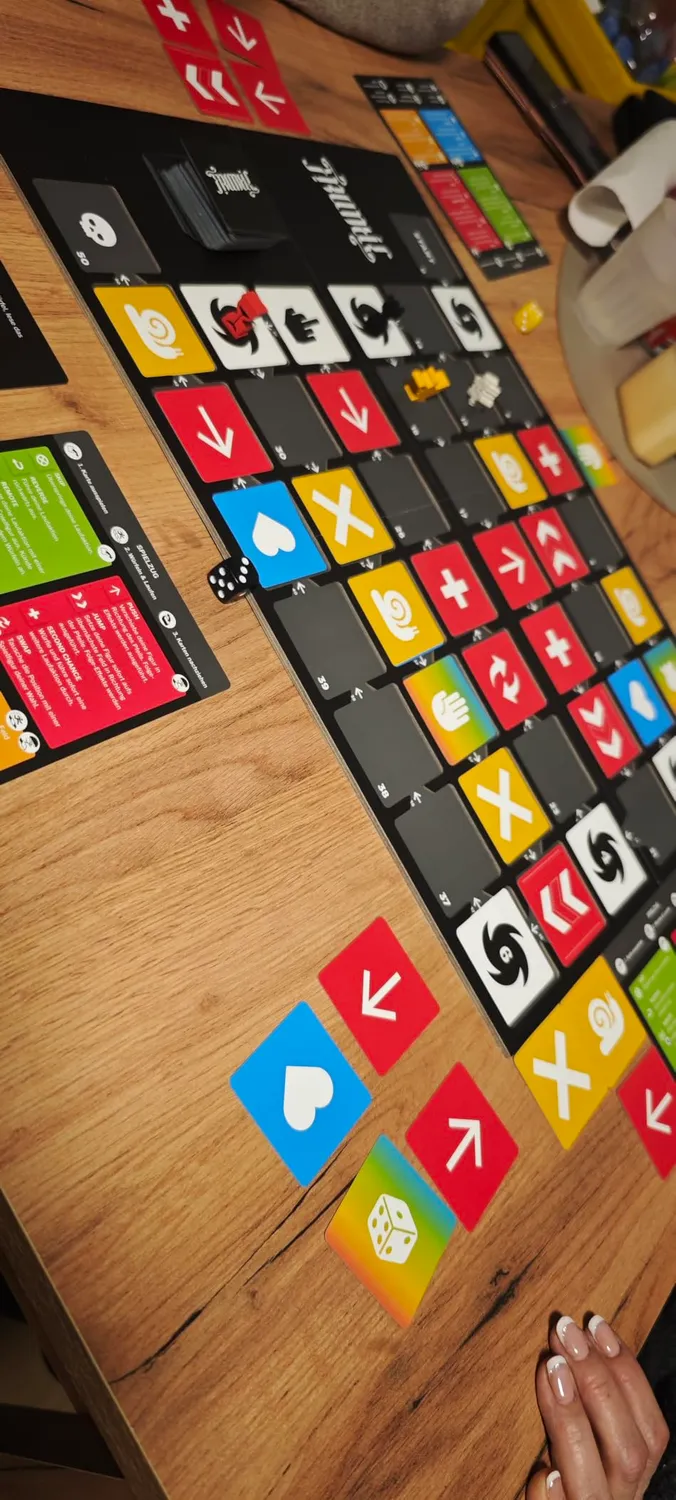 Game Factory Frantic Brettspiel für 2-6 Spieler