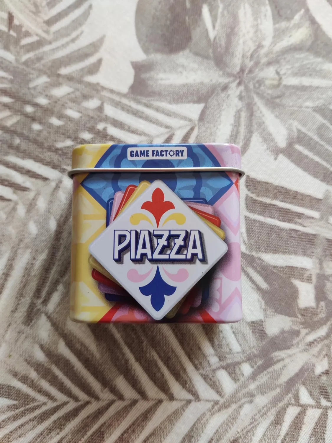 Game Factory Piazza Legespiel Metalldose ab 8 J.